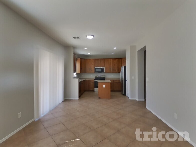 Building Photo - 8717 W Hammond Ln