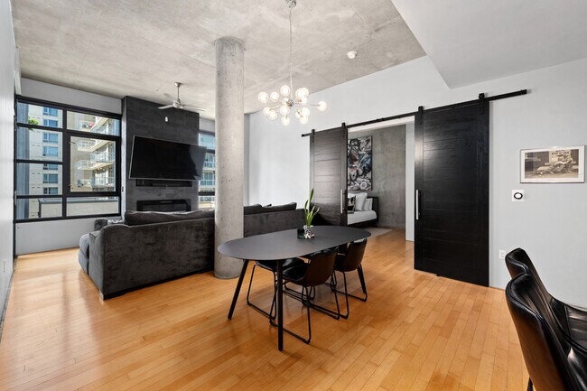 Building Photo - 1050 Island Ave