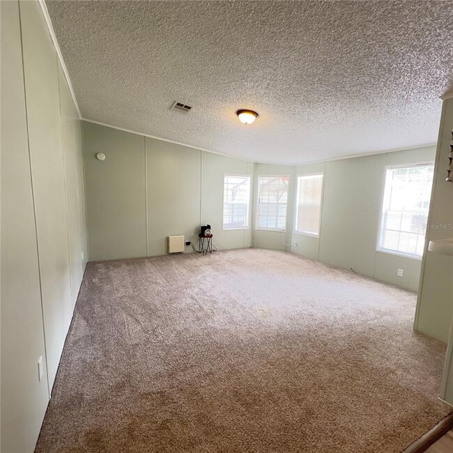 Building Photo - 6834 Glen Meadow Dr