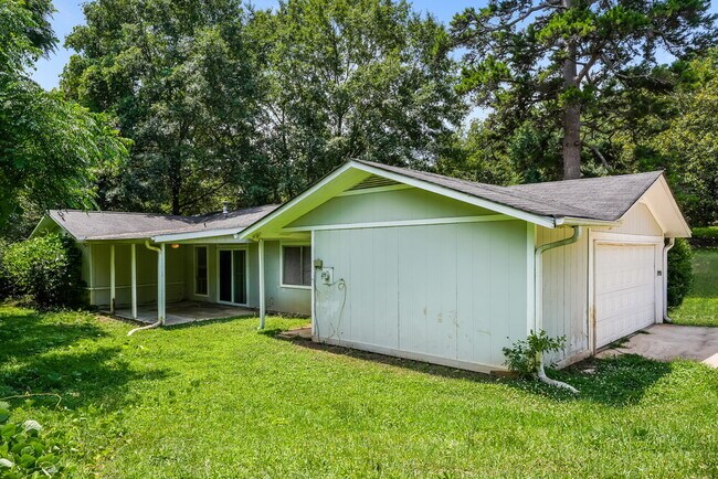 Building Photo - 1250 Allgood Rd