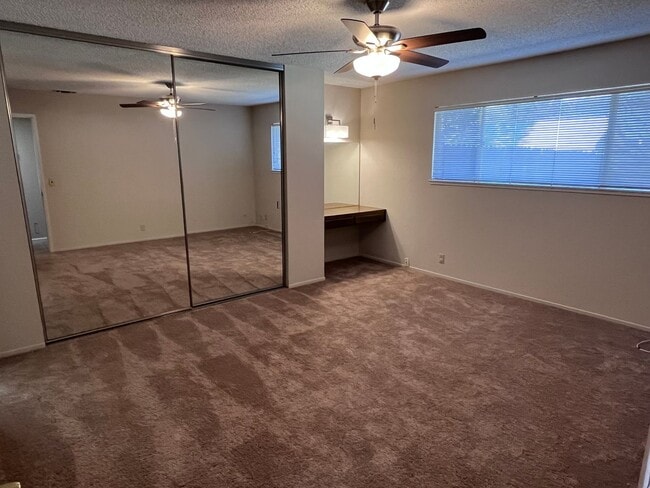 Building Photo - 5549-5551 Aspenwood Ct