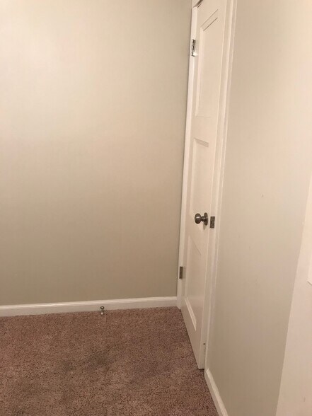 3rd bedroom closet - 9014 Main St