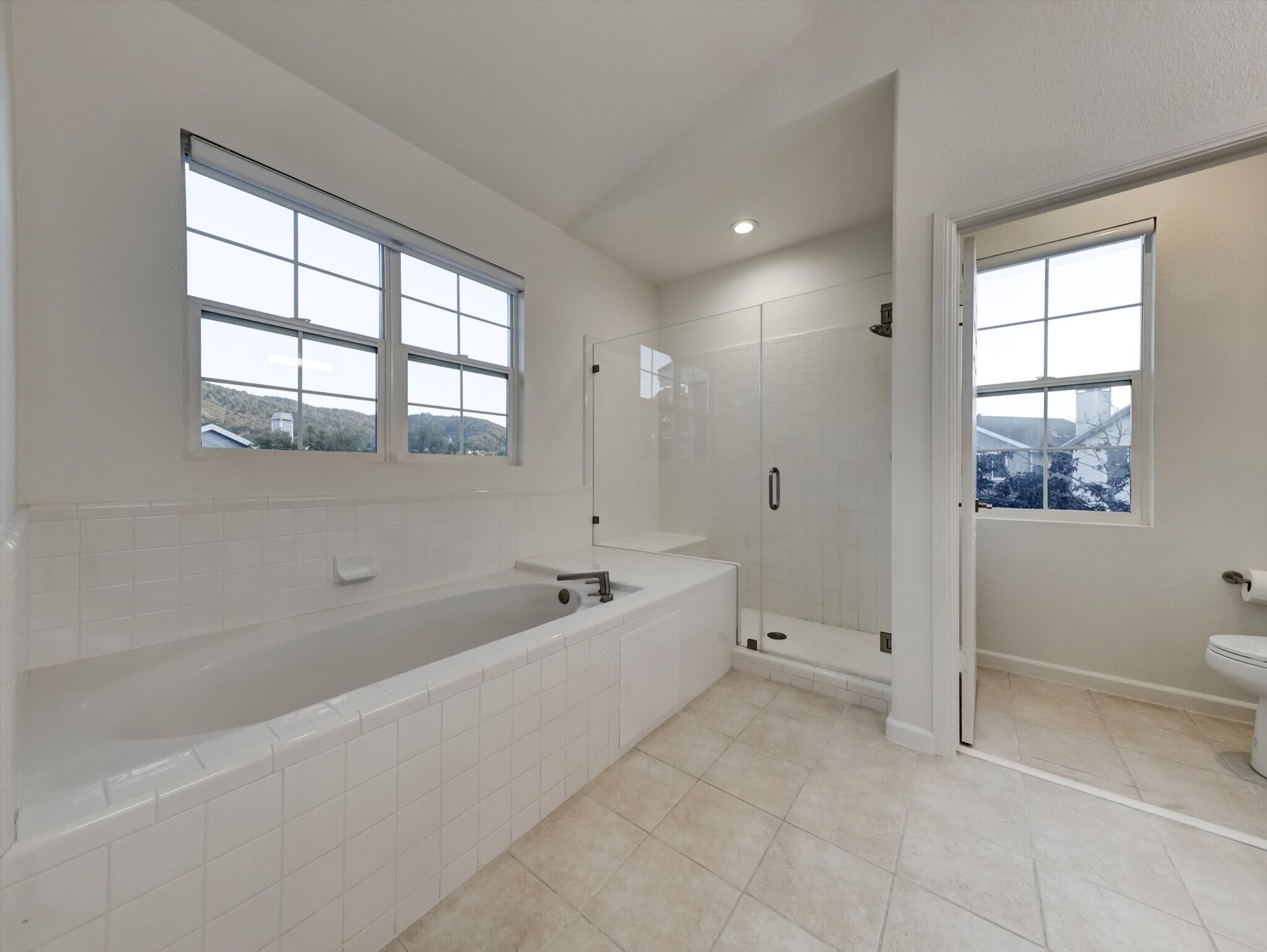 Building Photo - 50 Bridgewater Dr