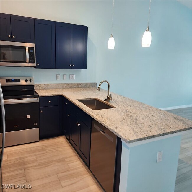 Building Photo - 5651 Genesee Pkwy