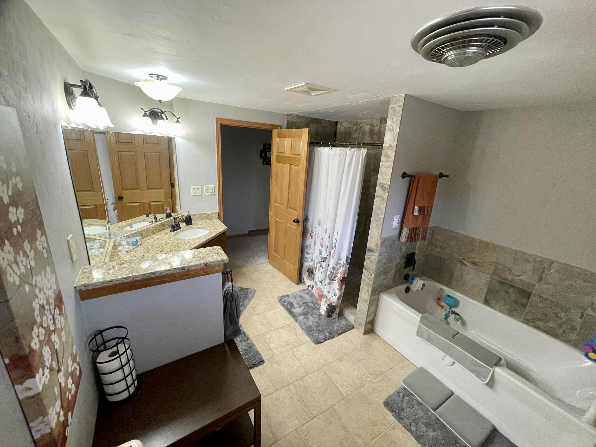 Building Photo - 1447 Stead Dr