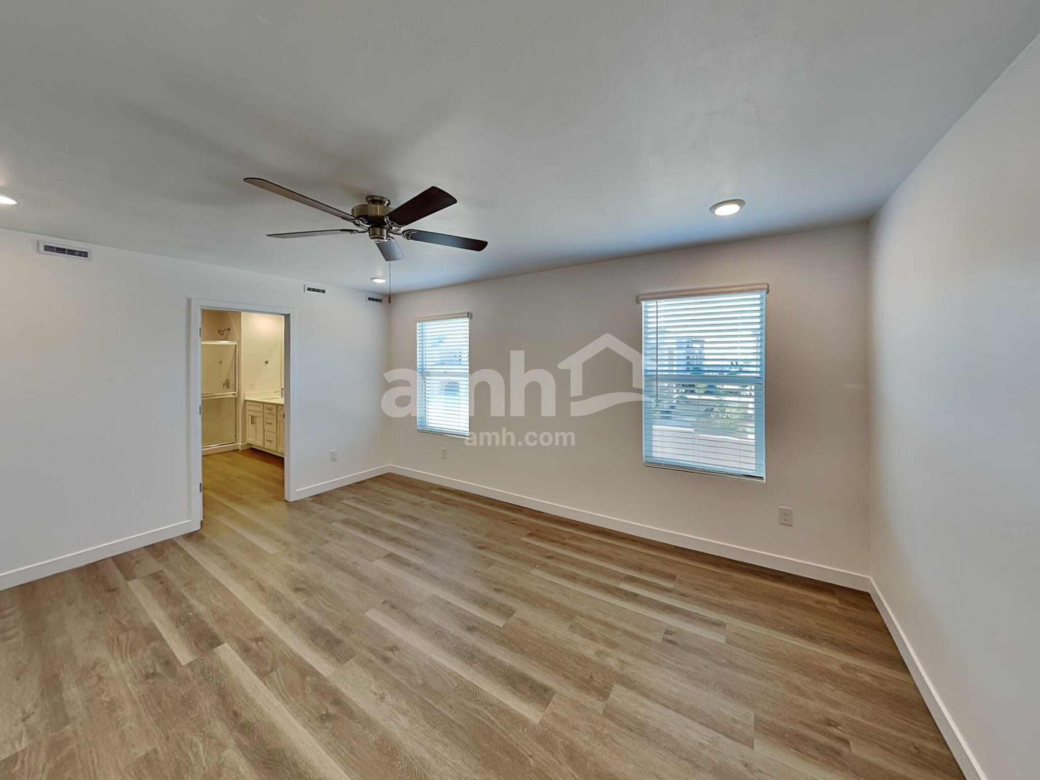 Building Photo - 7352 S Avenida Obelo