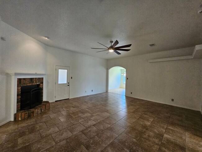 Building Photo - 3904 Frigate Dr