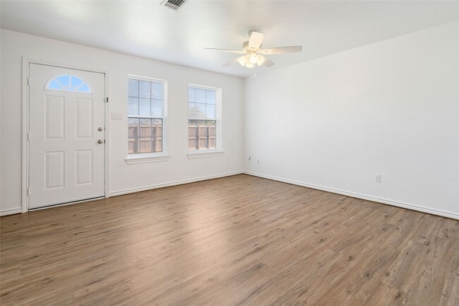 Building Photo - 210 Brazos St