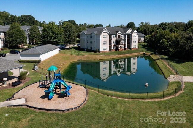 Building Photo - 117 Abberly Green Blvd