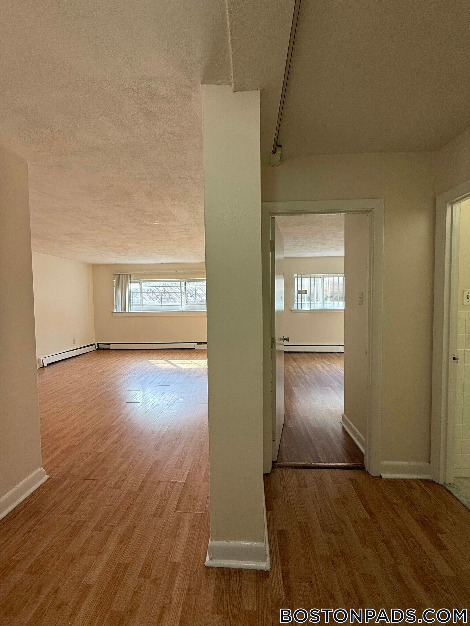 Building Photo - 84 Gardner St