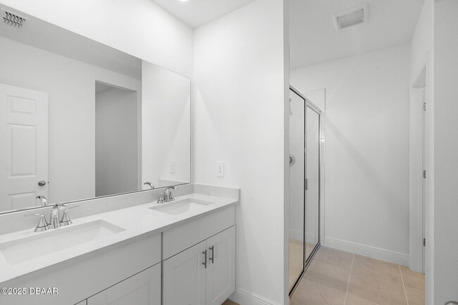 Building Photo - 105 Pitching Wedge Dr