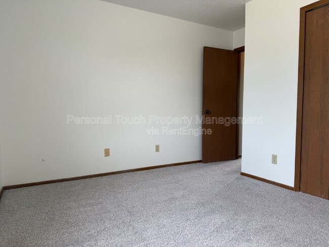 Building Photo - 1003 19th St SW