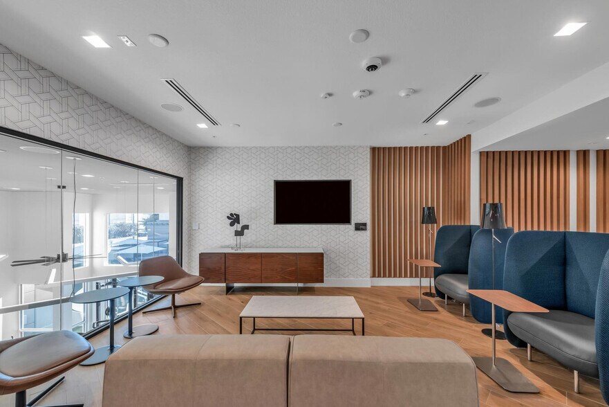 Building Photo - 3221 Carter Ave