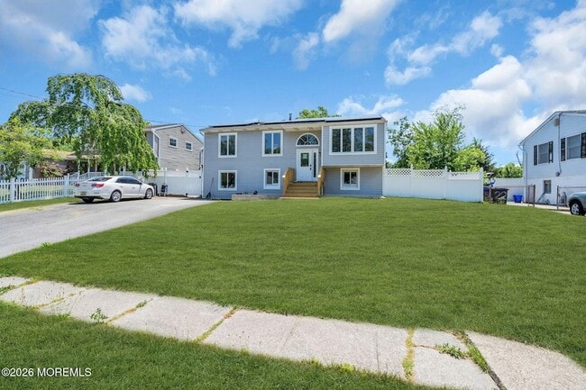 Building Photo - 24 Woodlark Rd