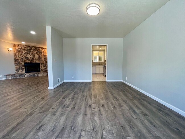 Building Photo - 538-540-540 36th Ave