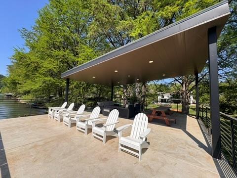 Building Photo - 2007 Manana St