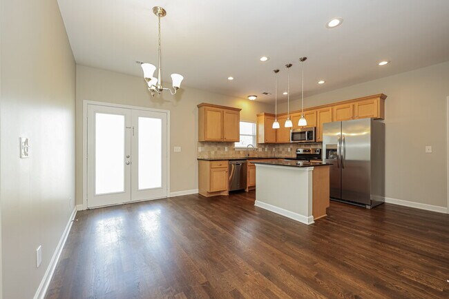 Building Photo - 111 Parrish St