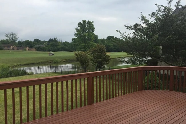Building Photo - Large Home is Desirable Pine Run!  Best of...