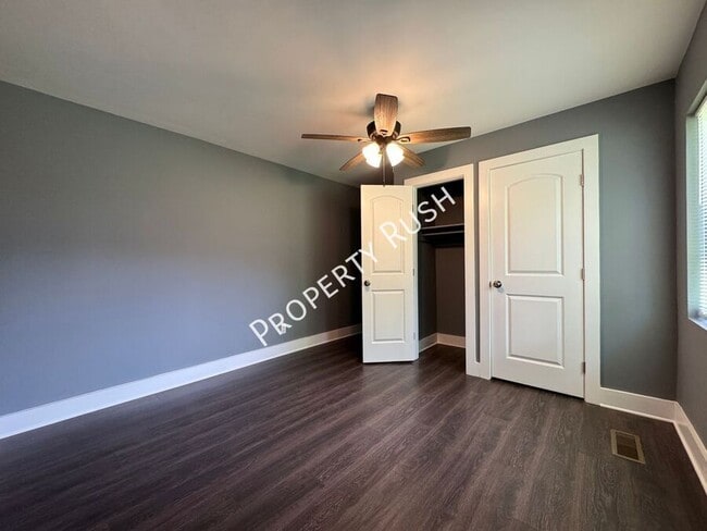 Building Photo - 743 Lanoir St