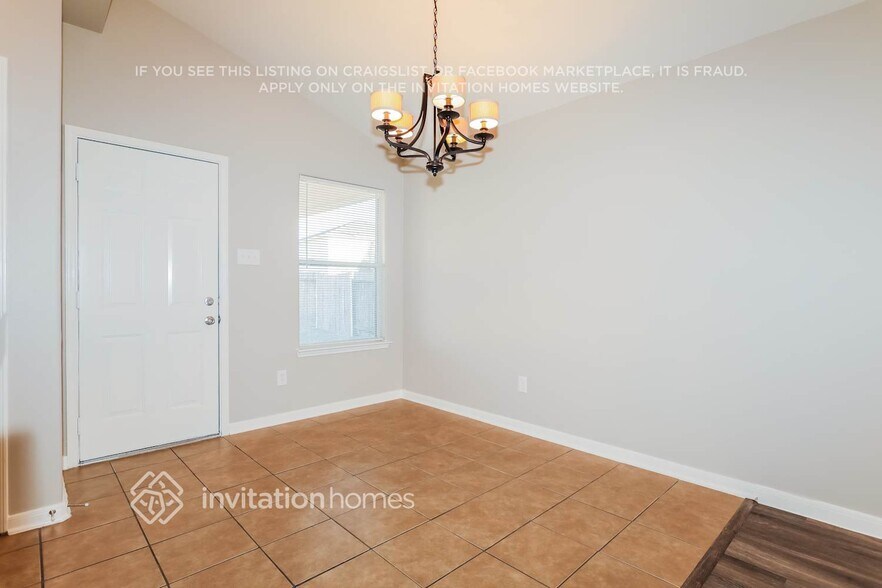 Building Photo - 29035 Village Creek Loop