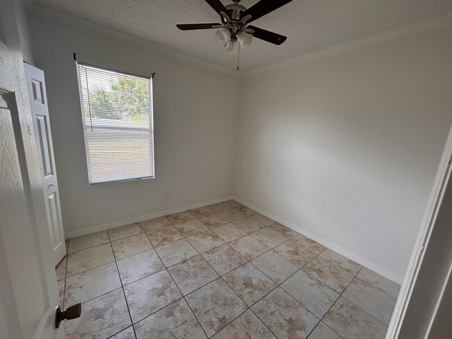 Building Photo - 433 Graystone Blvd