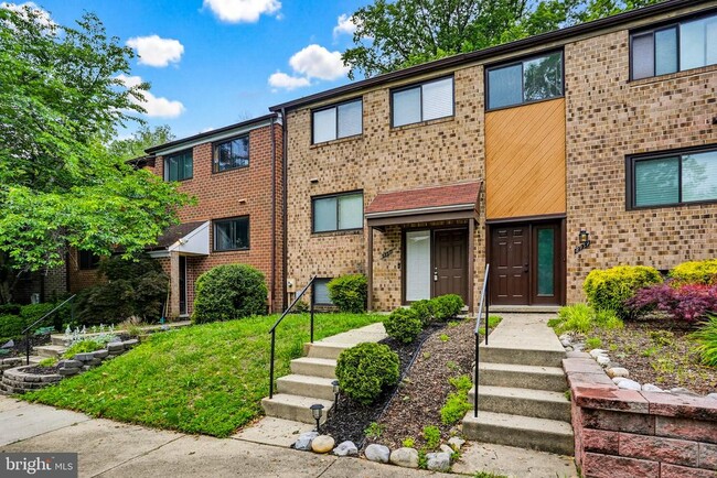 Building Photo - 8957 Skyrock Ct