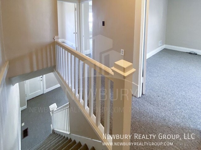 Building Photo - 317 Wilson Ave