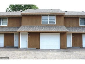 Building Photo - 1624 Greeley St S