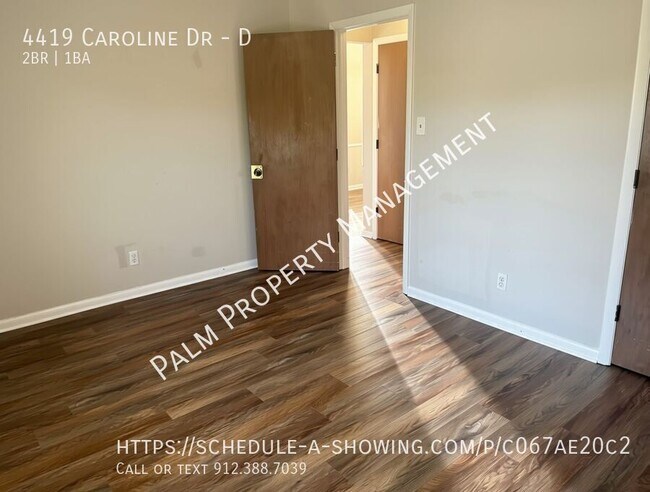 Building Photo - 4419 Caroline Dr