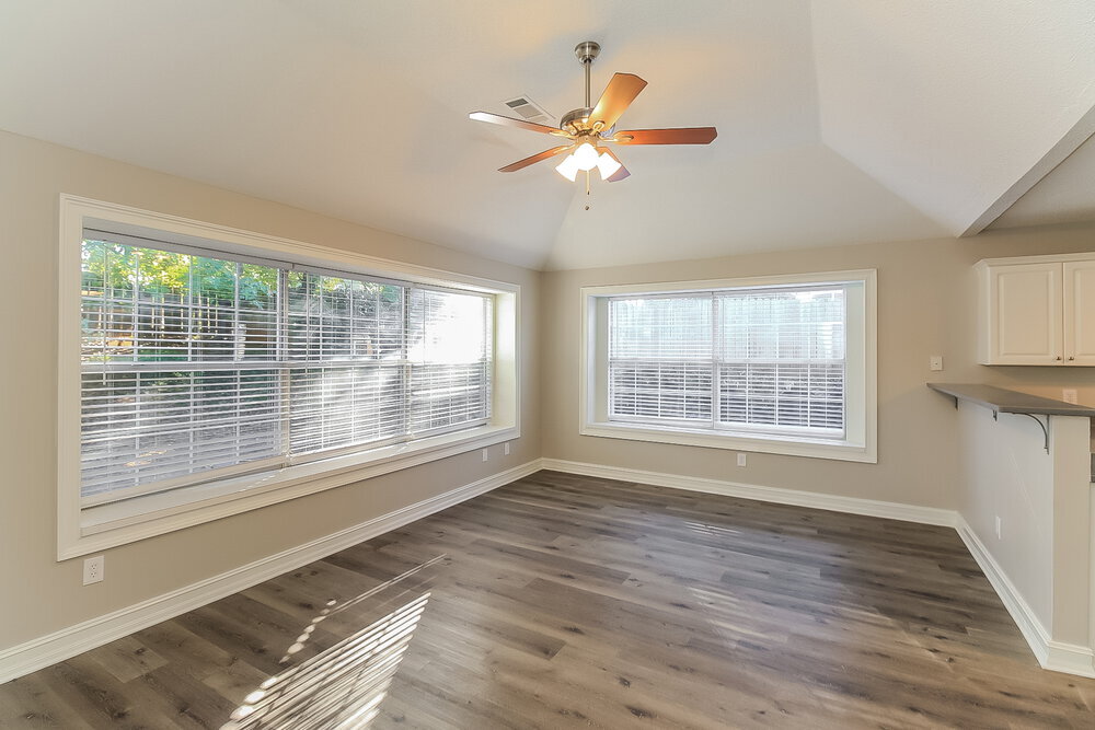 Building Photo - 93 Gleneagles Way