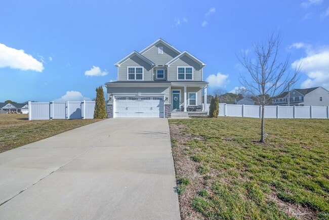 Building Photo - Charming two-story, 4-bedroom, 3-bathroom home.