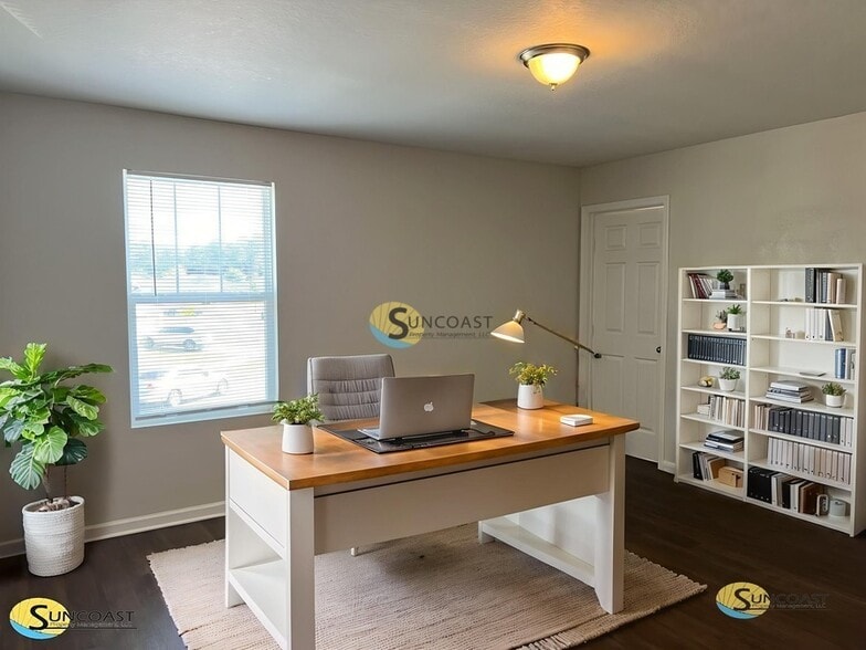 Building Photo - 7118 Plymouth Grove Ct