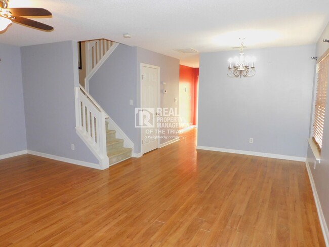 Building Photo - MOVE IN SPECIAL! Lovely End Unit 2BR/2.5BA...