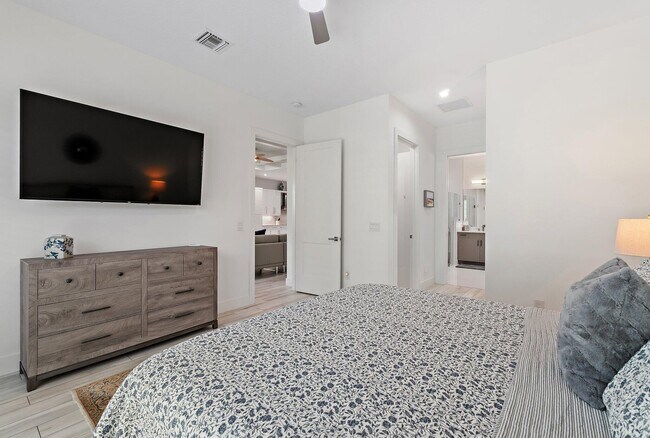 Building Photo - 2908 Gin Berry Way