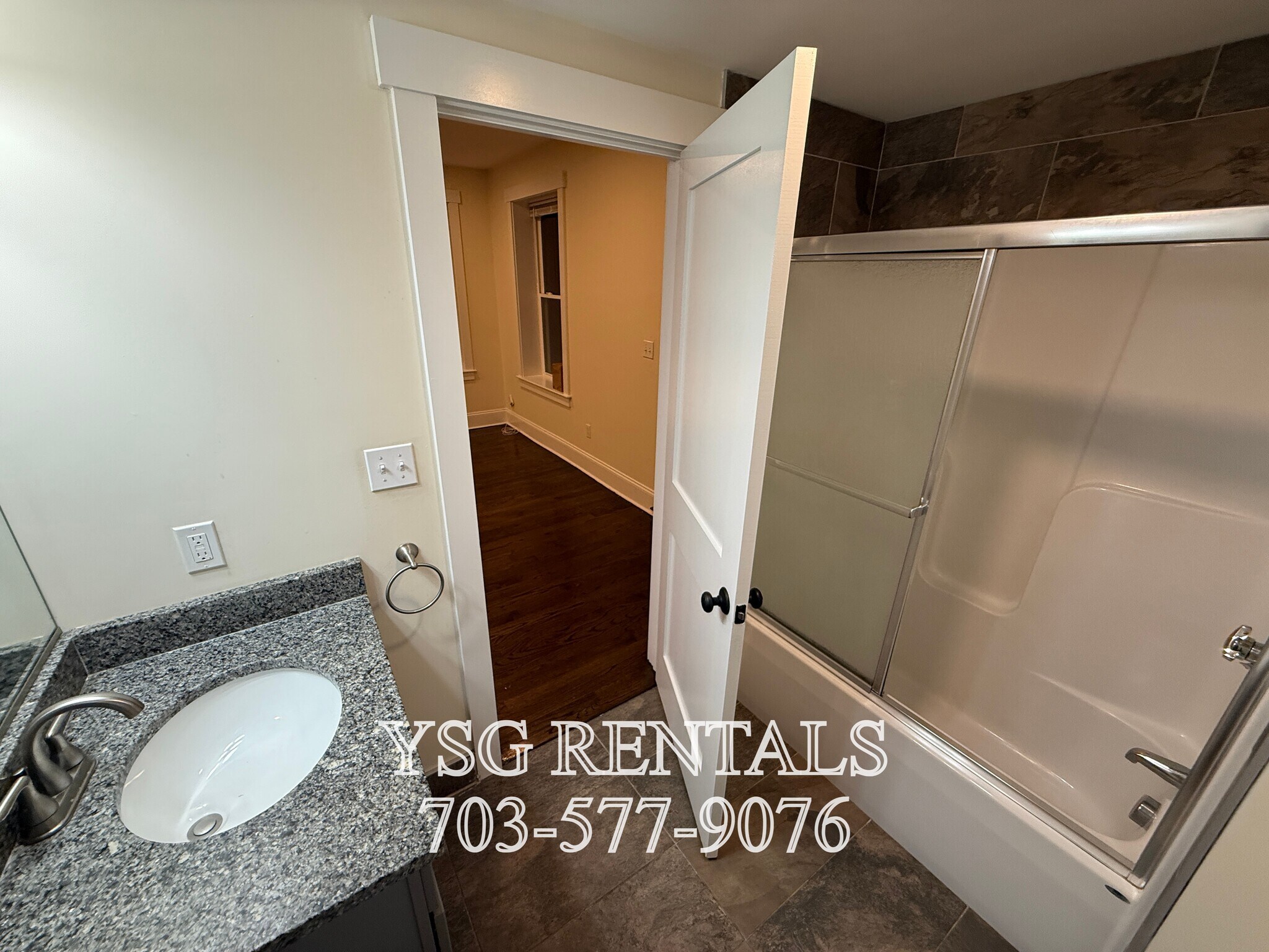 Building Photo - 19 Lambert Ave