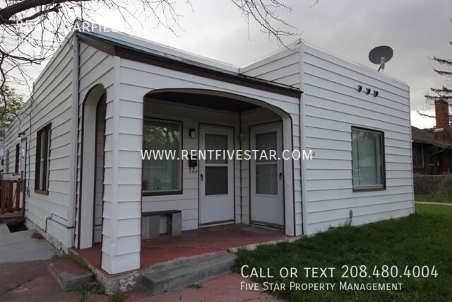 Primary Photo - 856 N Garfield Ave