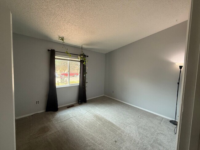 Building Photo - 5730 S Buckskin Pass Dr