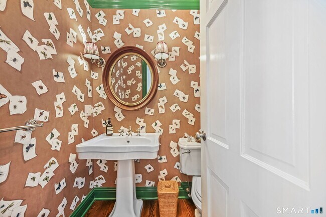 Building Photo - 61 Bittersweet Ln