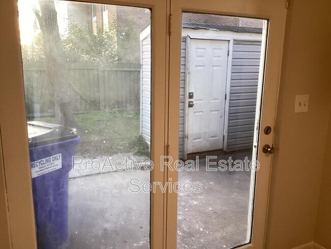 Building Photo - 1013 Dubose Dr