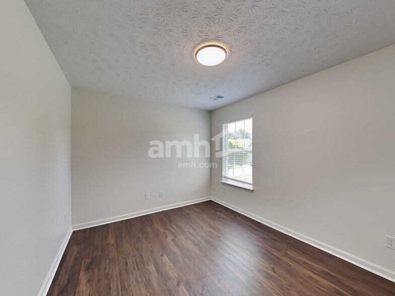 Building Photo - 3772 Emperors Cove