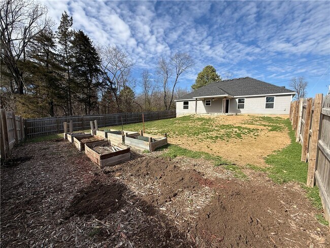 Building Photo - 28 Kincardine Dr