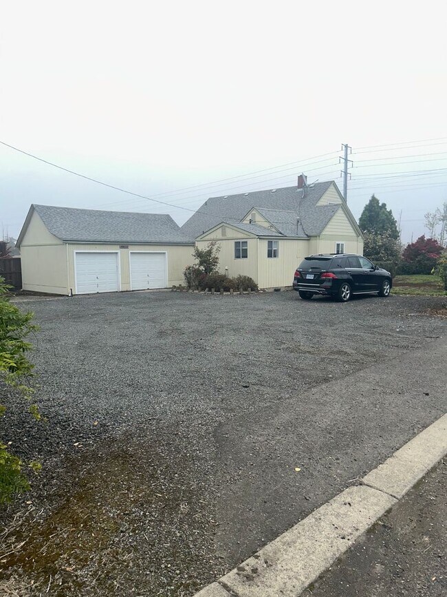 Building Photo - 29133 Milliron Rd