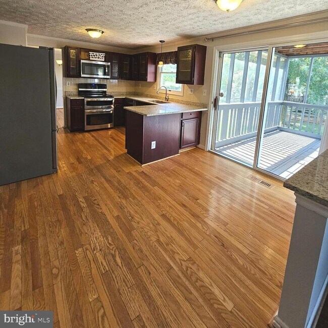 Building Photo - 401 Kojun Ct