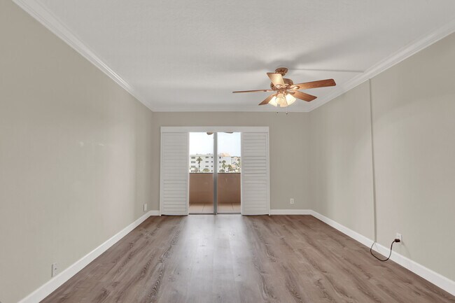 Building Photo - 1036 US-1