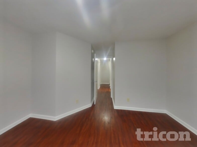 Building Photo - 7850 Harshaw Dr