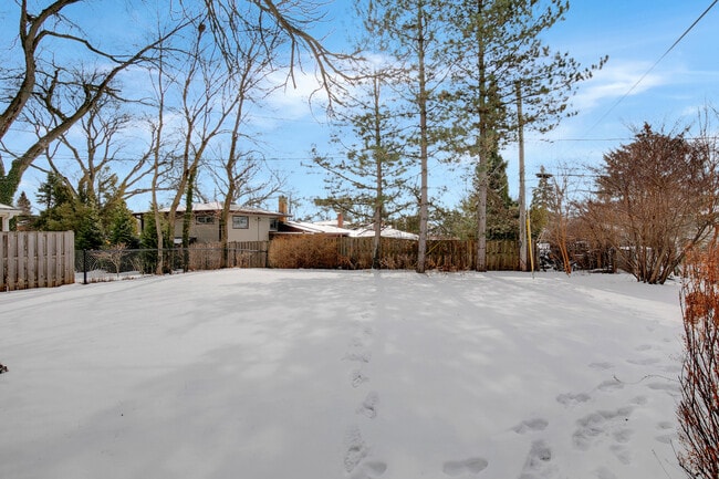 Building Photo - 1311 E Euclid Ave