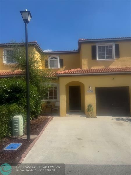 Primary Photo - 10235 SW 20th St