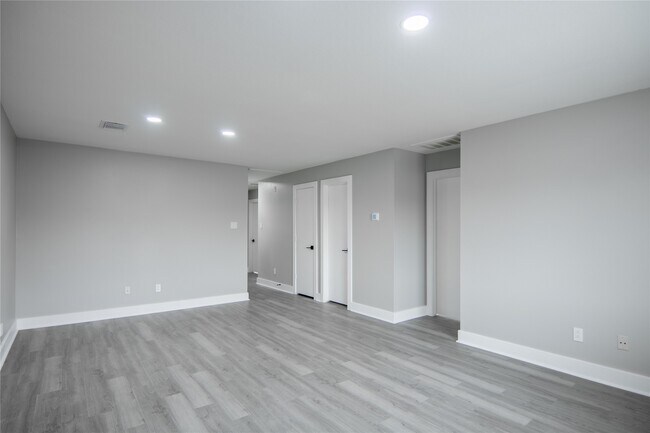 Building Photo - 20911 Young Meadows Way