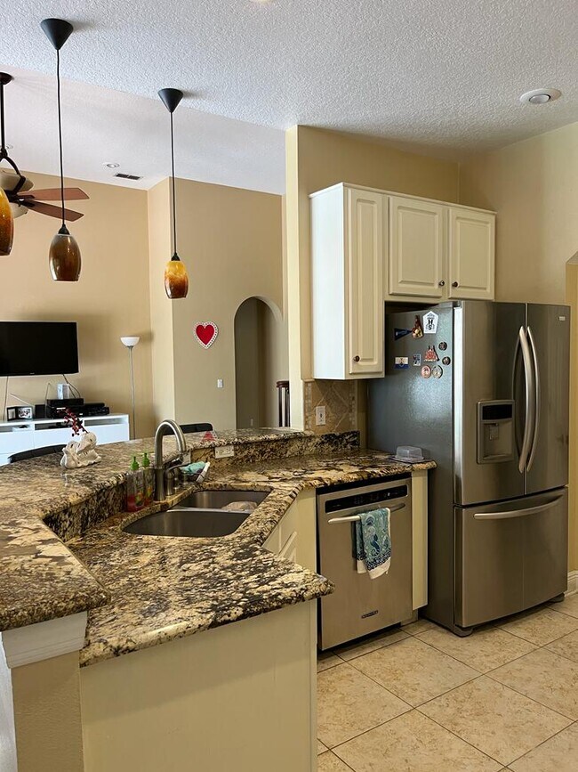 Building Photo - 7670 Milano Dr