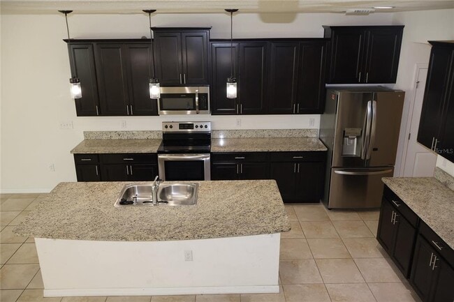 Building Photo - 4540 SW 65th Pl